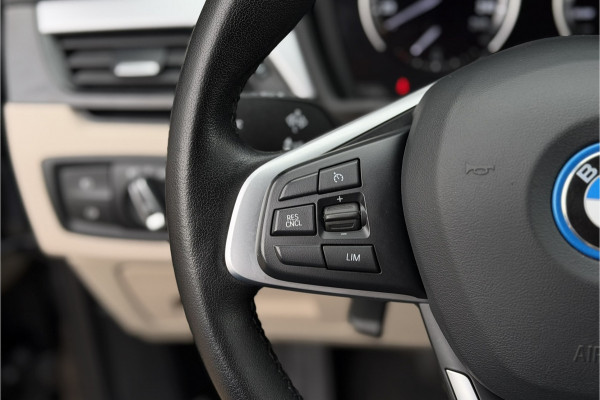 BMW X1 xDrive25e | Leder | Head-Up | PDC V+A | LED | Elektrische Klep | 35x op voorraad !