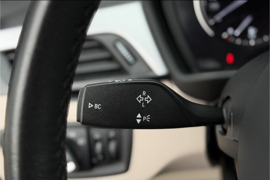 BMW X1 xDrive25e | Leder | Head-Up | PDC V+A | LED | Elektrische Klep | 35x op voorraad !