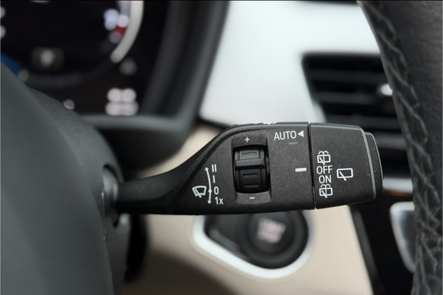 BMW X1 xDrive25e | Leder | Head-Up | PDC V+A | LED | Elektrische Klep | 35x op voorraad !