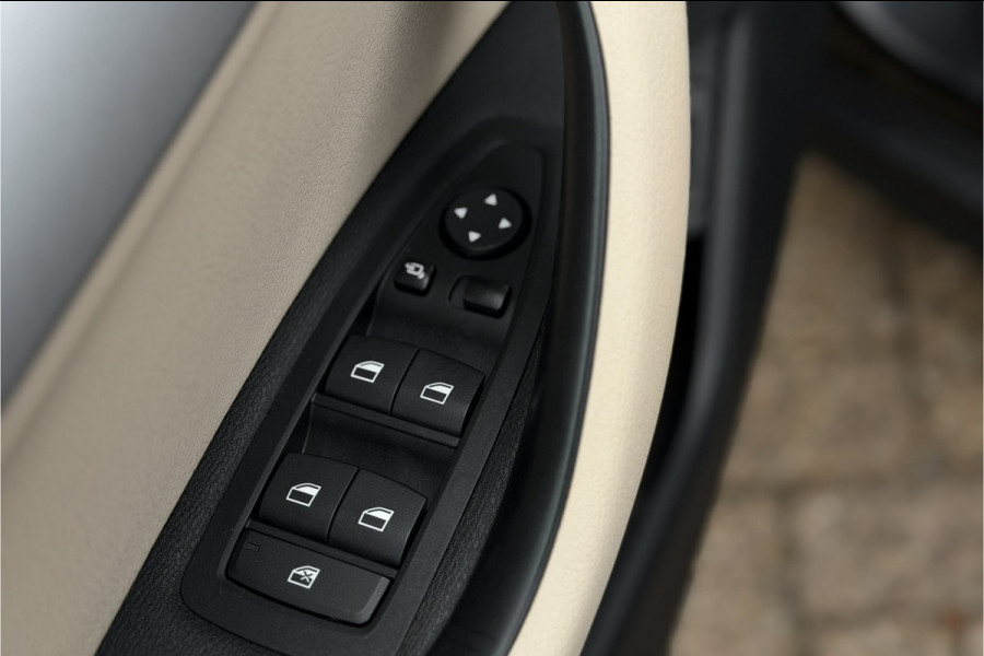 BMW X1 xDrive25e | Leder | Head-Up | PDC V+A | LED | Elektrische Klep | 35x op voorraad !