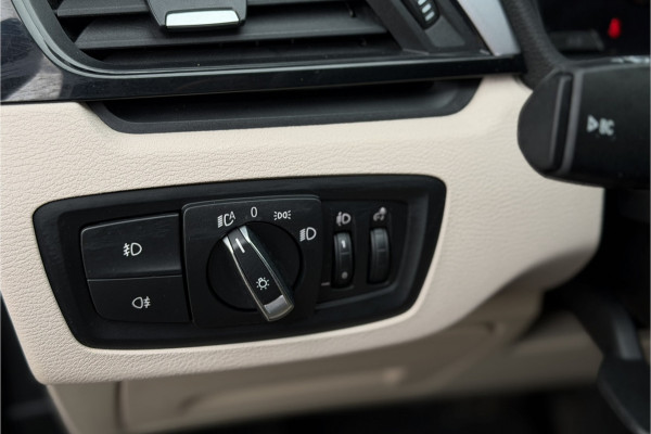 BMW X1 xDrive25e | Leder | Head-Up | PDC V+A | LED | Elektrische Klep | 35x op voorraad !