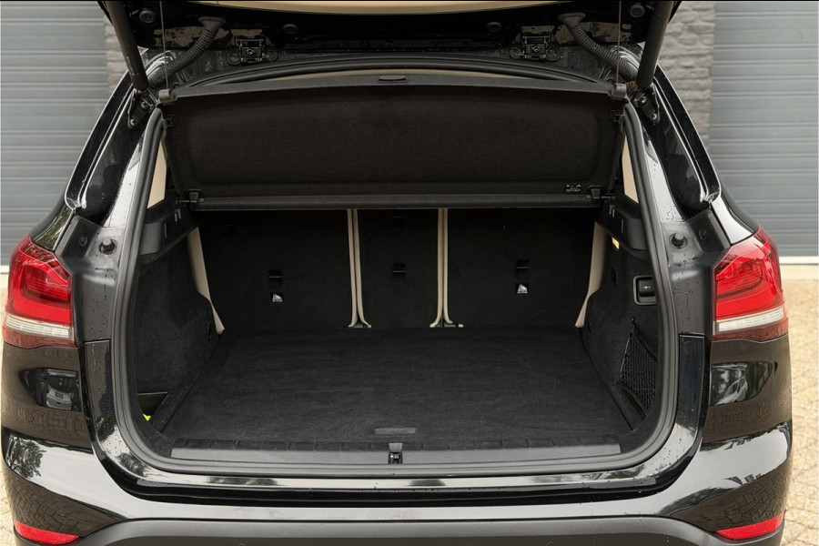 BMW X1 xDrive25e | Leder | Head-Up | PDC V+A | LED | Elektrische Klep | 35x op voorraad !