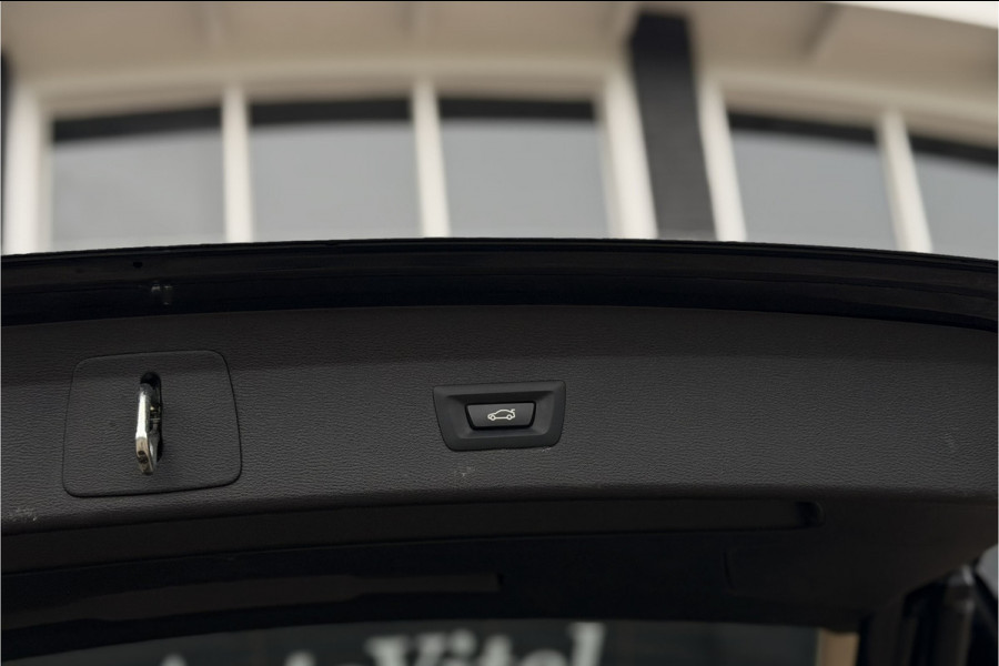 BMW X1 xDrive25e | Leder | Head-Up | PDC V+A | LED | Elektrische Klep | 35x op voorraad !