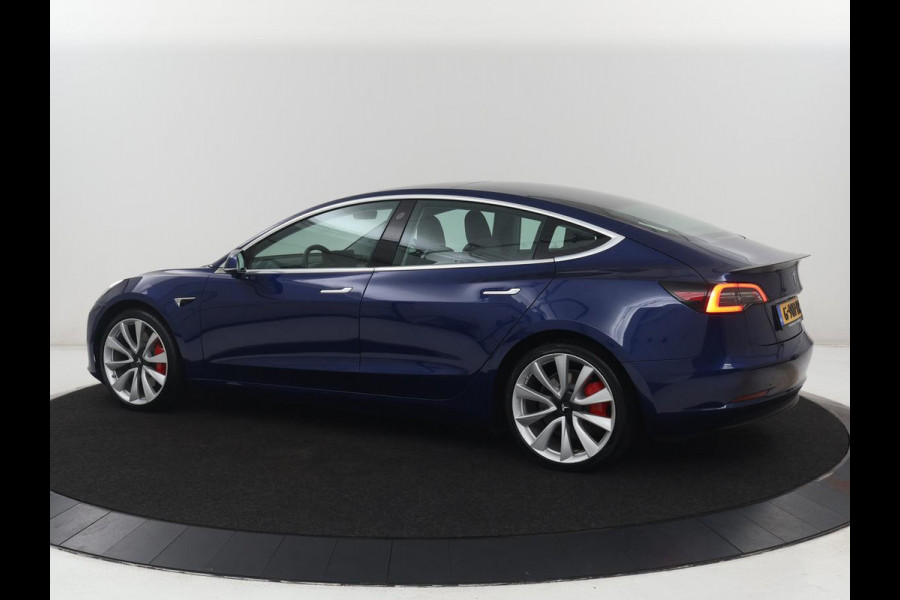 Tesla Model 3 Performance AWD 75 kWh | Traffic-Aware Cruise control | Leder | Lichtmetaal 20'' | Achterbank verwarming | Park assist | Climate control