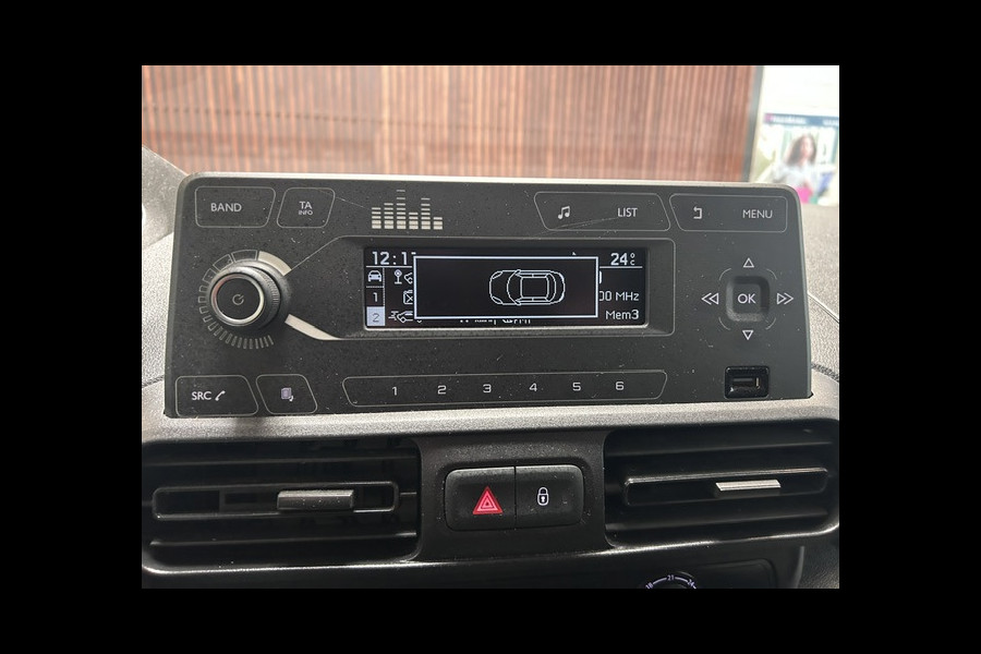 Peugeot Partner 1.5 BlueHDI Premium AIRCO / TREKHAAK