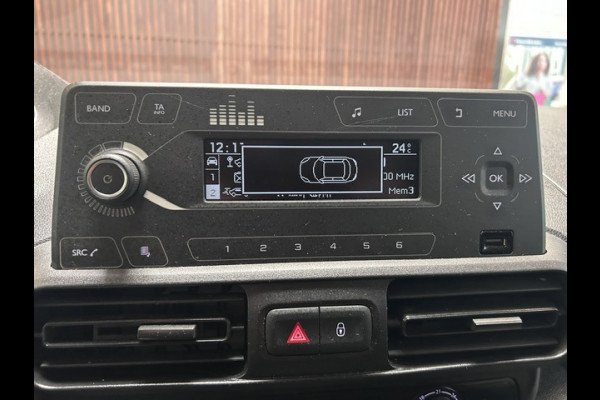 Peugeot Partner 1.5 BlueHDI Premium AIRCO / TREKHAAK