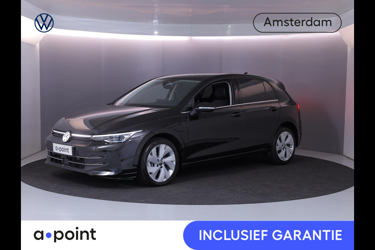 Volkswagen Golf 1.5 eHybrid Style Edition 204 pk Automaat (DSG) | Navigatie via App | Parkeersensoren (Park assist) | Achteruitrijcamera | Adaptieve cruise control | Autom. airco (3 zones) |