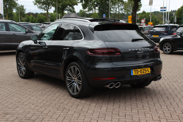 Porsche Macan 2.0 / Panoramadak / Camera / Luchtvering / Sportchrono / Bose / 21'' / Leder / Navigatie / Comfortstoelen / DAB / Stoelverwarming / Cruise Control