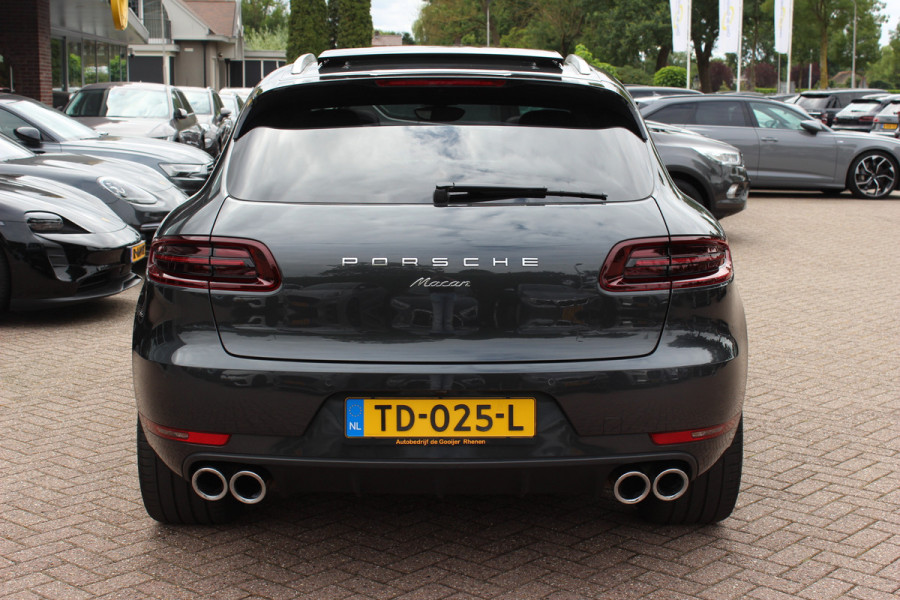 Porsche Macan 2.0 / Panoramadak / Camera / Luchtvering / Sportchrono / Bose / 21'' / Leder / Navigatie / Comfortstoelen / DAB / Stoelverwarming / Cruise Control