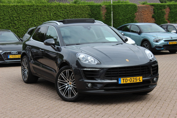 Porsche Macan 2.0 / Panoramadak / Camera / Luchtvering / Sportchrono / Bose / 21'' / Leder / Navigatie / Comfortstoelen / DAB / Stoelverwarming / Cruise Control