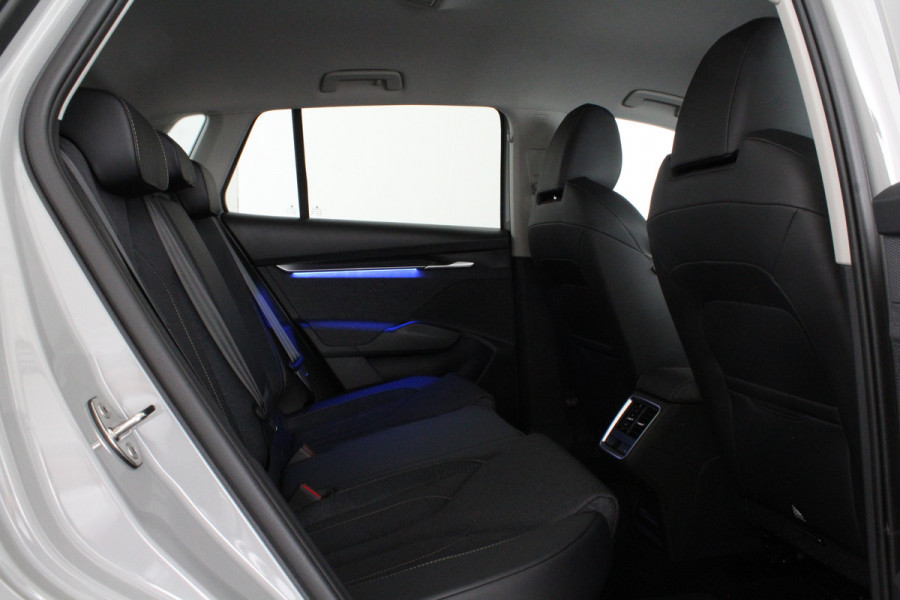 Škoda Elroq 60 Business Edition Loft > Direct leverbaar/Warmtepomp/Winterpakket/Steel Grey...