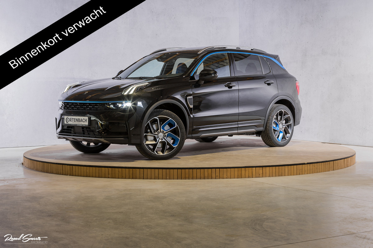 Lynk & Co 01 1.5 All-in geprijsd: inclusief onderhoud, 1 jaar BOVAG-garantie | Panorama dak | Adaptieve cruise | Blis | Memory |