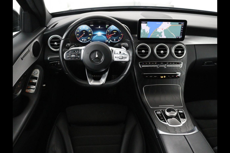 Mercedes-Benz C-Klasse Estate 180 Business Solution AMG | Panoramadak | Trekhaak | Leder/alcantara | Stoelverwarming | Virtual dashboard | Camera | Park assist | Carplay | Full LED