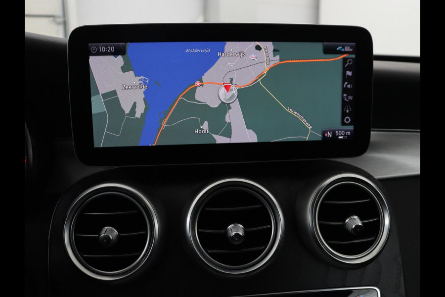 Mercedes-Benz C-Klasse Estate 180 Business Solution AMG | Panoramadak | Trekhaak | Leder/alcantara | Stoelverwarming | Virtual dashboard | Camera | Park assist | Carplay | Full LED
