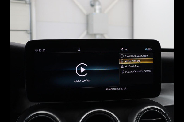 Mercedes-Benz C-Klasse Estate 180 Business Solution AMG | Panoramadak | Trekhaak | Leder/alcantara | Stoelverwarming | Virtual dashboard | Camera | Park assist | Carplay | Full LED