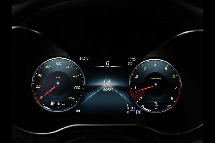 Mercedes-Benz C-Klasse Estate 180 Business Solution AMG | Panoramadak | Trekhaak | Leder/alcantara | Stoelverwarming | Virtual dashboard | Camera | Park assist | Carplay | Full LED