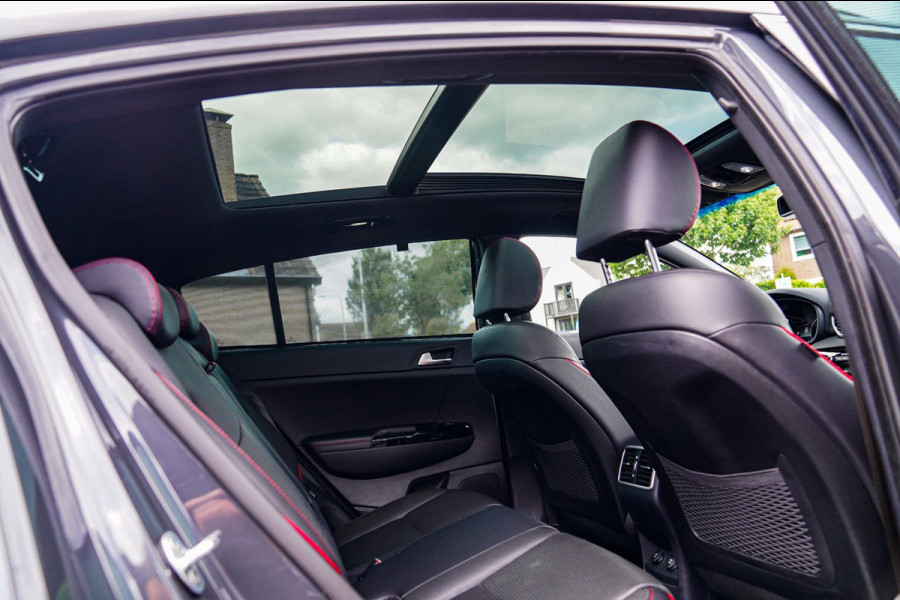 Kia Sportage 1.6 T-GDI 4WD DynamicLine | Stoelverkoeling | Stuurwielverwarming | 360 Camera | JBL | Lane Assist