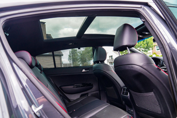 Kia Sportage 1.6 T-GDI 4WD DynamicLine | Stoelverkoeling | Stuurwielverwarming | 360 Camera | JBL | Lane Assist