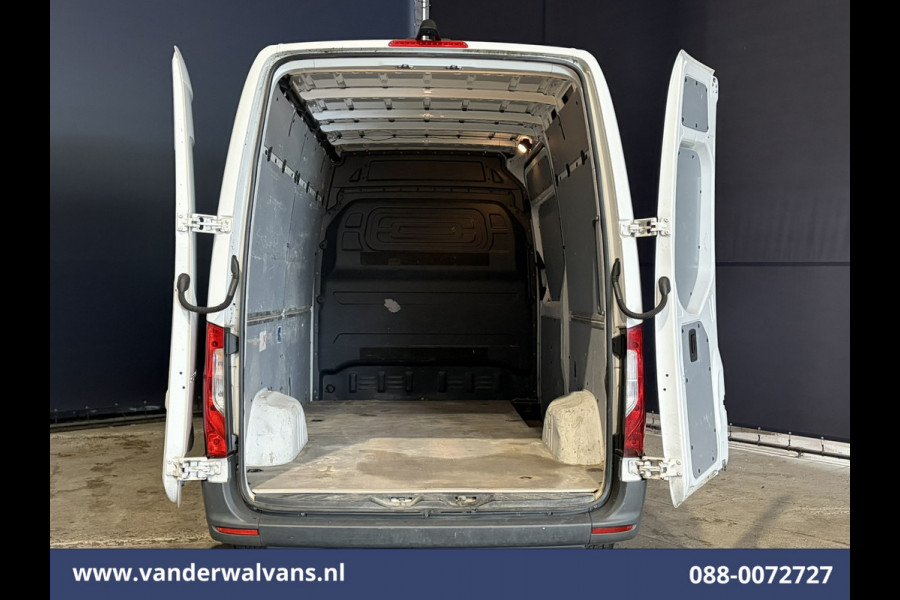 Mercedes-Benz Sprinter 315 CDI 150pk L2H2 Euro6 Airco | Camera | Apple Carplay | Android Auto Parkeersensoren, 270 Graden Achterdeuren, Bijrijdersbank