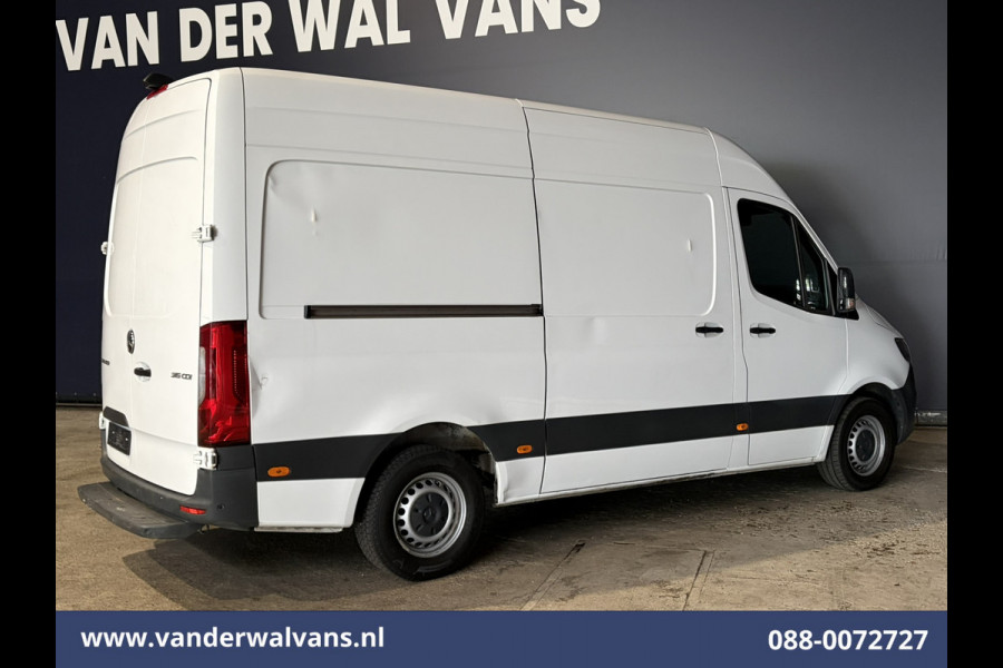 Mercedes-Benz Sprinter 315 CDI 150pk L2H2 Euro6 Airco | Camera | Apple Carplay | Android Auto Parkeersensoren, 270 Graden Achterdeuren, Bijrijdersbank