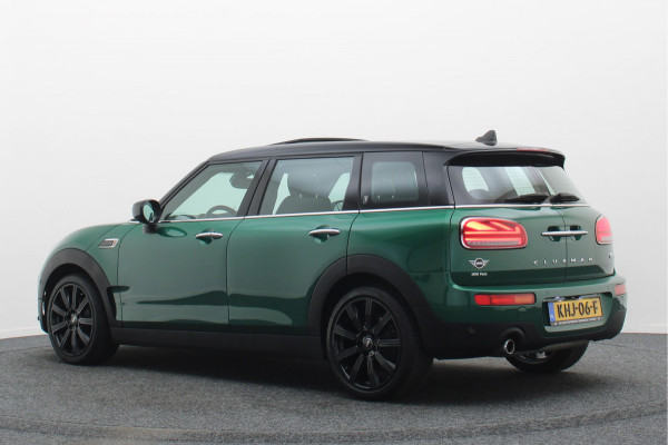 MINI Clubman 1.5 Cooper Automaat Knights Bridge Edition Leer, Panoramadak, Apple Carplay, Virtual Cockpit, LED, Cruise, Camera, 18''