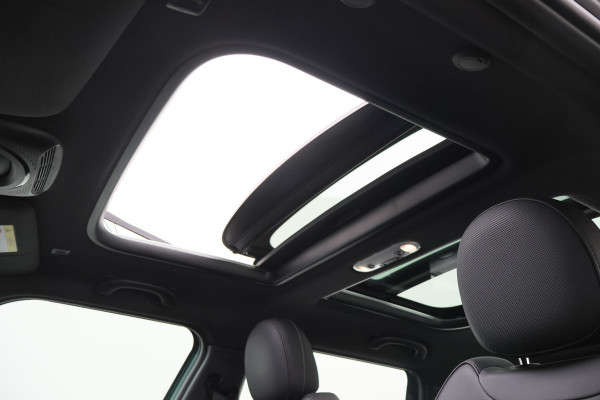 MINI Clubman 1.5 Cooper Automaat Knights Bridge Edition Leer, Panoramadak, Apple Carplay, Virtual Cockpit, LED, Cruise, Camera, 18''