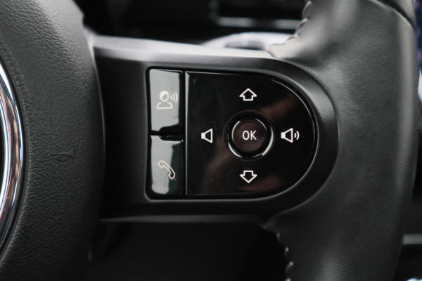 MINI Clubman 1.5 Cooper Automaat Knights Bridge Edition Leer, Panoramadak, Apple Carplay, Virtual Cockpit, LED, Cruise, Camera, 18''