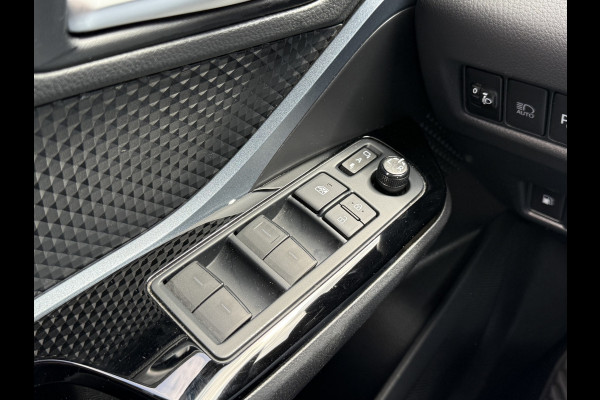 Toyota C-HR 2.0 Hybrid Team D | ACC | CarPlay | Camera | LED | DAB+ | 18 inch