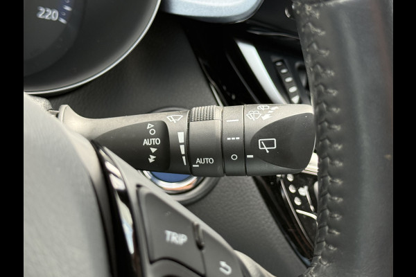 Toyota C-HR 2.0 Hybrid Team D | ACC | CarPlay | Camera | LED | DAB+ | 18 inch