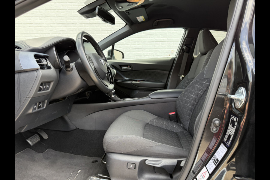 Toyota C-HR 2.0 Hybrid Team D | ACC | CarPlay | Camera | LED | DAB+ | 18 inch