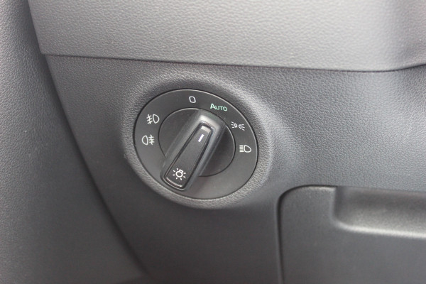 Škoda Karoq 2.0 TSI 4x4 Sportline Business / NL Auto! / Trekhaak / Panoramadak / Camera / CarPlay / Keyless / 19'' / DAB / Cruise Control