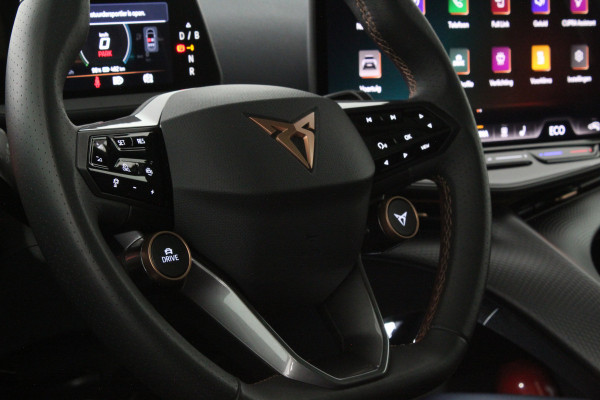 CUPRA Tavascan VZ Adrenaline 82 kWh > 340pk/Veel opties!/Sennheiser/Winterpakket/Urano Gray