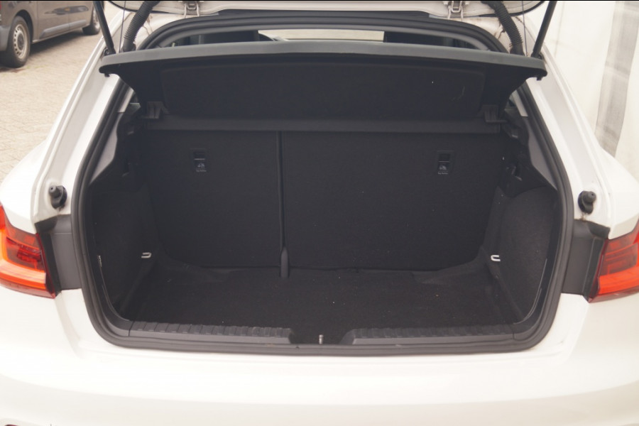 Audi A1 Sportback 25 TFSI 95pk Epic Edition -AIRCO-CARPLAY-DIGI-DAB-