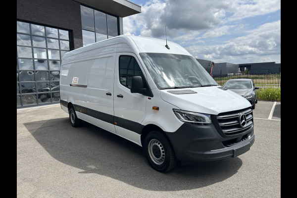 Mercedes-Benz Sprinter 317 CDI L3 H2 Pro LED / MBUX / Navigatie / Camera / Cruise control / Airco / 270 Graden achterdeuren