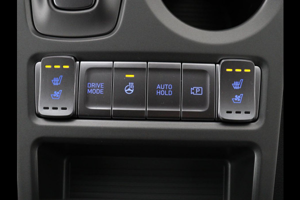Hyundai Kona EV Premium 64 KWh | SOH 96.2% | Leder | Trekhaak | Head-up | Stoelventilatie | Stuur/stoel verwarming | Adaptive cruise | Camera | Park assist | Carplay | Dodehoek detectie | Krell sound |