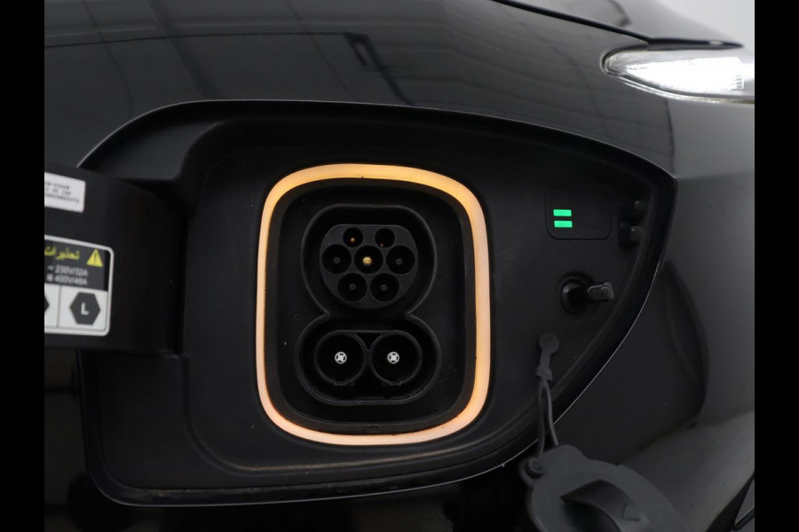Hyundai Kona EV Premium 64 KWh | SOH 96.2% | Leder | Trekhaak | Head-up | Stoelventilatie | Stuur/stoel verwarming | Adaptive cruise | Camera | Park assist | Carplay | Dodehoek detectie | Krell sound |