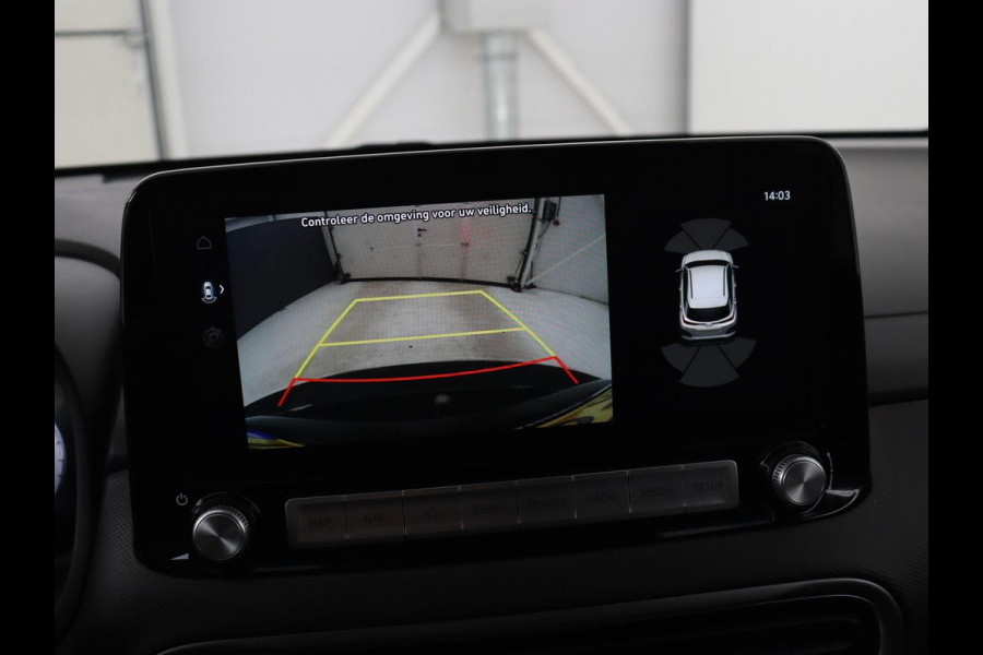 Hyundai Kona EV Premium 64 KWh | SOH 96.2% | Leder | Trekhaak | Head-up | Stoelventilatie | Stuur/stoel verwarming | Adaptive cruise | Camera | Park assist | Carplay | Dodehoek detectie | Krell sound |