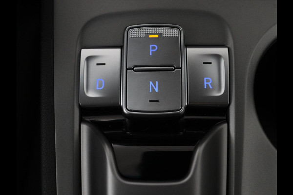 Hyundai Kona EV Premium 64 KWh | SOH 96.2% | Leder | Trekhaak | Head-up | Stoelventilatie | Stuur/stoel verwarming | Adaptive cruise | Camera | Park assist | Carplay | Dodehoek detectie | Krell sound |