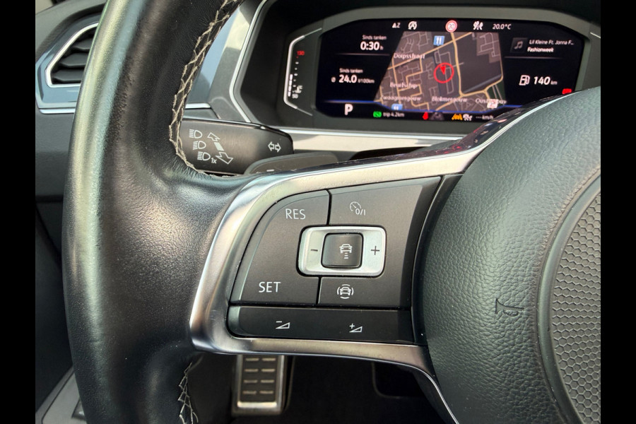 Volkswagen Tiguan 1.5 TSI ACT Highline Business R - Pano/Schuifdak- Leder - Navi - Afn.Trekhaak - Virt.Cockpit