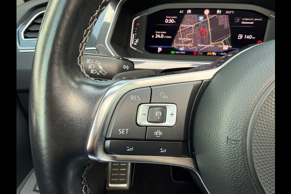 Volkswagen Tiguan 1.5 TSI ACT Highline Business R - Pano/Schuifdak- Leder - Navi - Afn.Trekhaak - Virt.Cockpit
