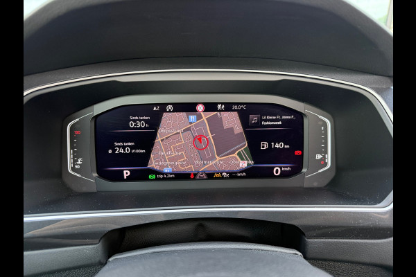 Volkswagen Tiguan 1.5 TSI ACT Highline Business R - Pano/Schuifdak- Leder - Navi - Afn.Trekhaak - Virt.Cockpit