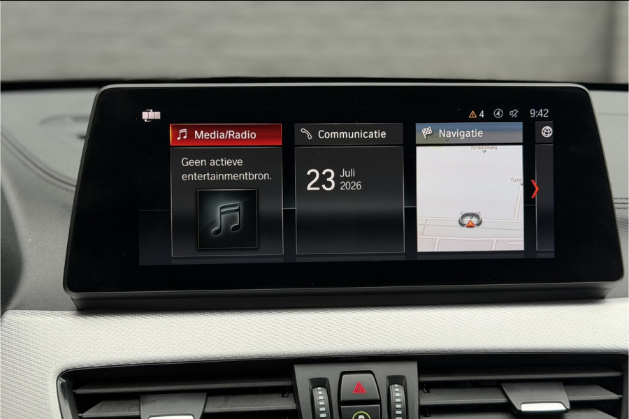 BMW X1 xDrive25e M-Sport | Sportleder | Memory | H/K | Head-Up | Camera | Comfort Acces | 35X op Voorraad