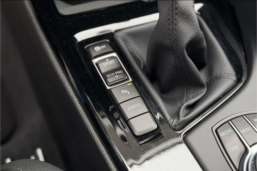 BMW X1 xDrive25e M-Sport | Sportleder | Memory | H/K | Head-Up | Camera | Comfort Acces | 35X op Voorraad