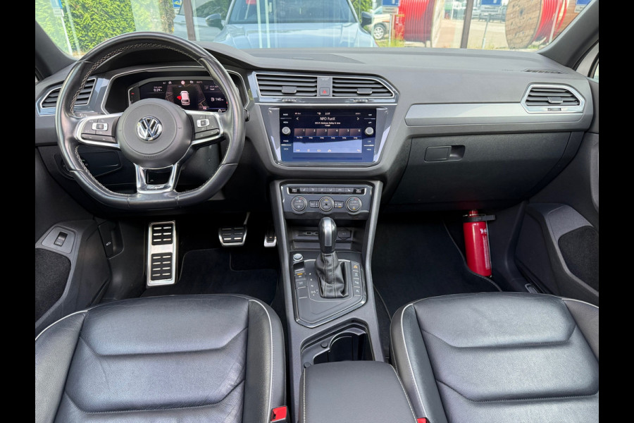 Volkswagen Tiguan 1.5 TSI ACT Highline Business R - Pano/Schuifdak- Leder - Navi - Afn.Trekhaak - Virt.Cockpit