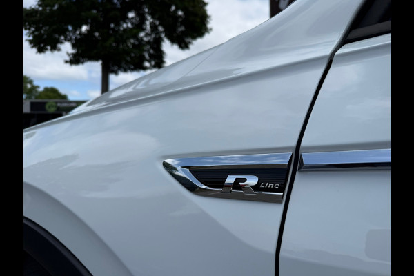 Volkswagen Tiguan 1.5 TSI ACT Highline Business R - Pano/Schuifdak- Leder - Navi - Afn.Trekhaak - Virt.Cockpit