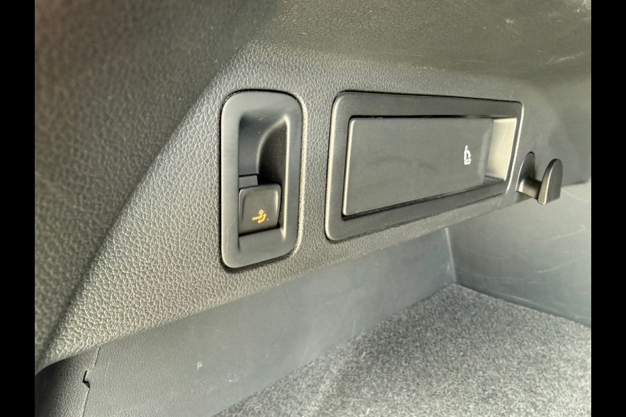 Volkswagen Tiguan 1.5 TSI ACT Highline Business R - Pano/Schuifdak- Leder - Navi - Afn.Trekhaak - Virt.Cockpit