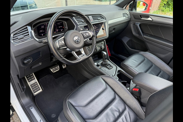 Volkswagen Tiguan 1.5 TSI ACT Highline Business R - Pano/Schuifdak- Leder - Navi - Afn.Trekhaak - Virt.Cockpit