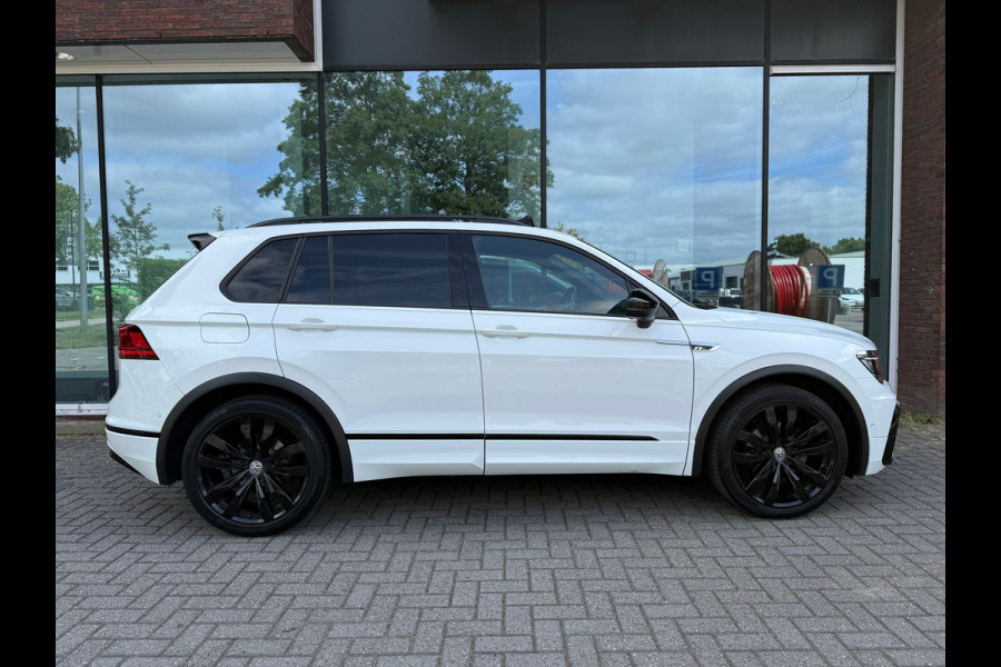 Volkswagen Tiguan 1.5 TSI ACT Highline Business R - Pano/Schuifdak- Leder - Navi - Afn.Trekhaak - Virt.Cockpit