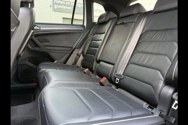 Volkswagen Tiguan 1.5 TSI ACT Highline Business R - Pano/Schuifdak- Leder - Navi - Afn.Trekhaak - Virt.Cockpit