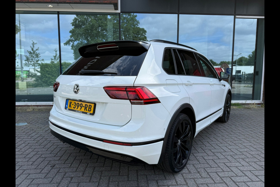 Volkswagen Tiguan 1.5 TSI ACT Highline Business R - Pano/Schuifdak- Leder - Navi - Afn.Trekhaak - Virt.Cockpit